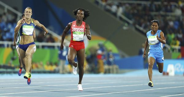 Foto: Dutee Chand, a la derecha, en los JJOO de Río 2016 (Lucy Nicholson / Reuters)