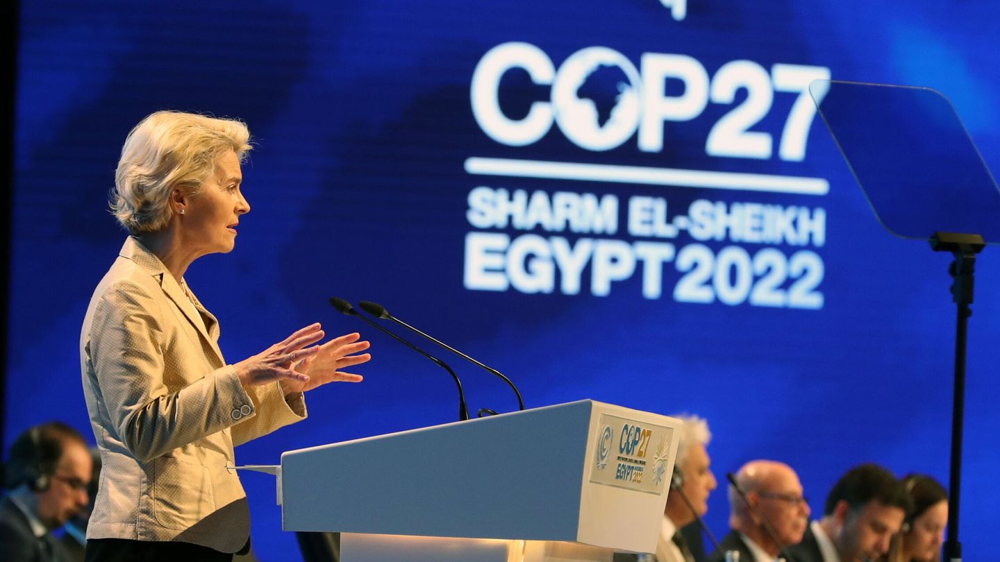 La presidenta de la Comisión Europea, Ursula von der Leyen, en la COP27. (EFE/K. Elfiqui)