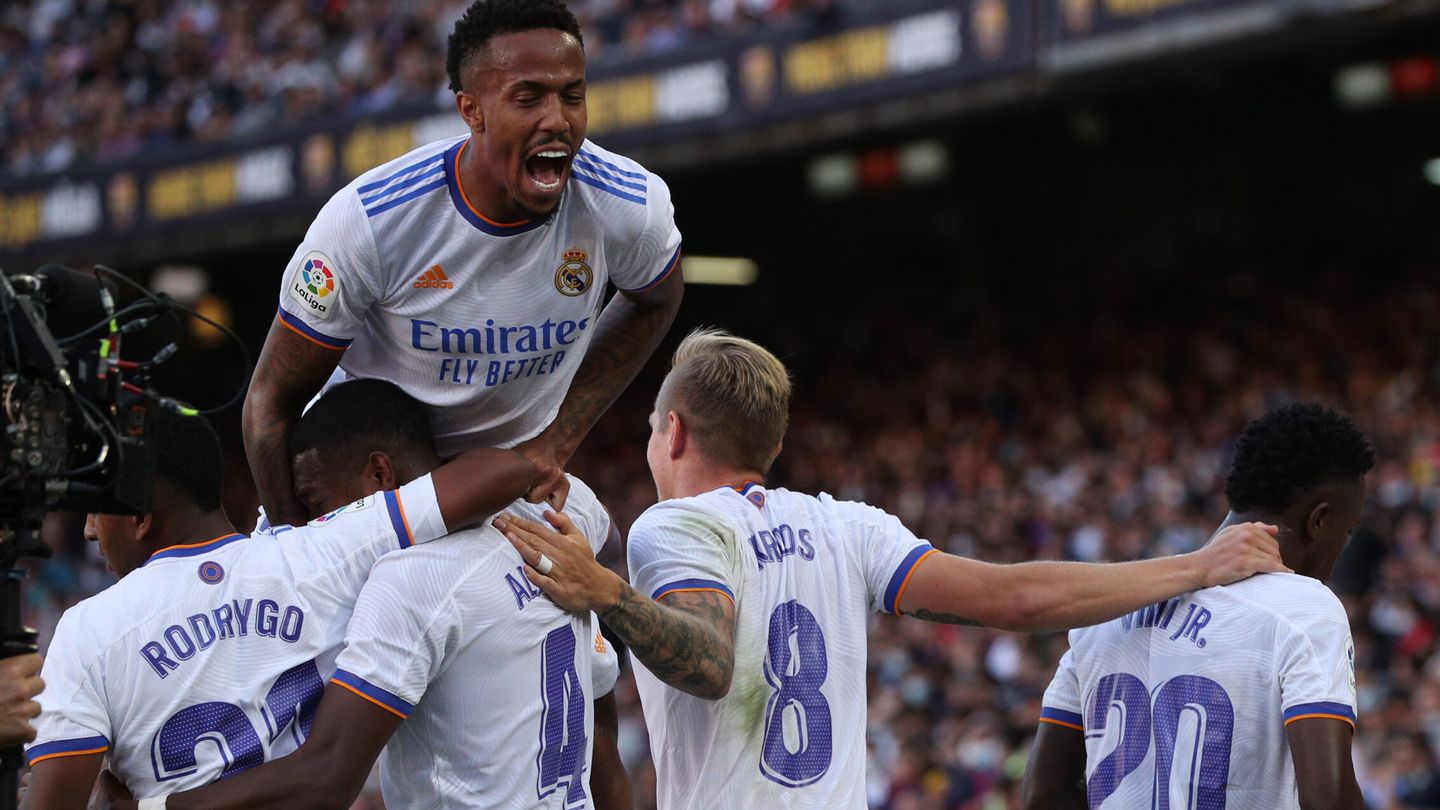 Los jugadores del Real Madrid celebran el 0-1. (Reuters)