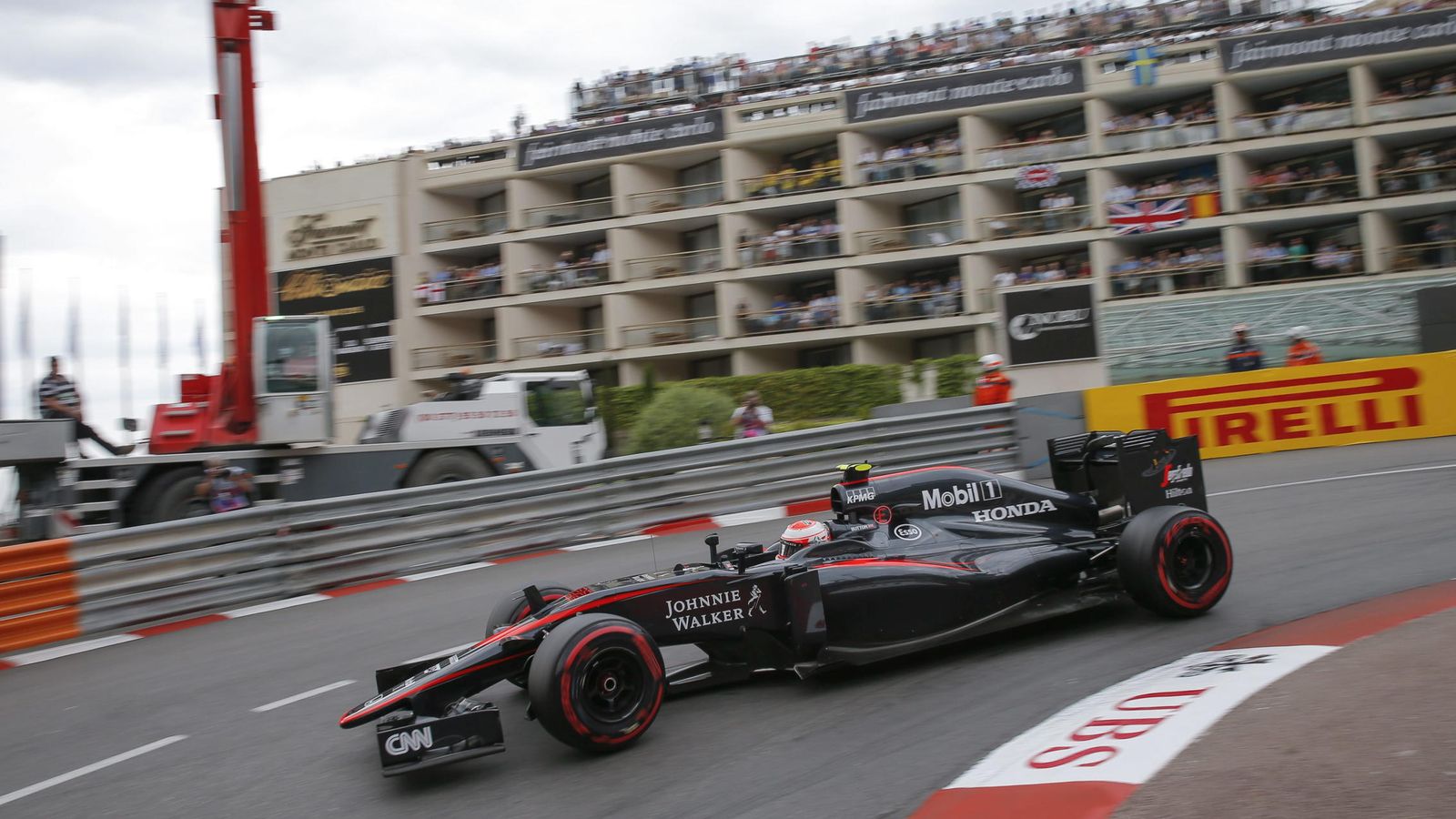 Foto: Jenson Button rodando en Mónaco (Efe)