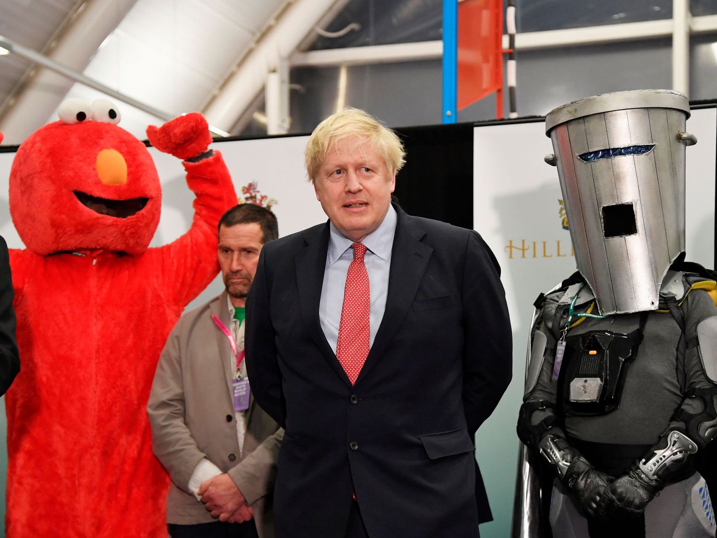 Boris con unos amigos. (Reuters)   
