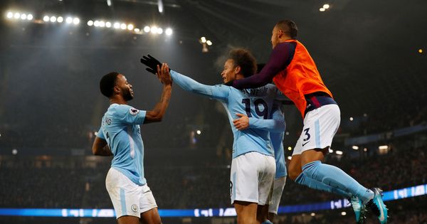 Foto: Jugadores del City celebran uno de los goles. (Reuters)