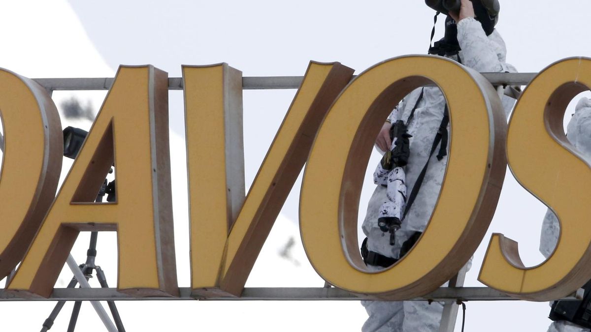 El 'shock' monetario golpea Davos: el Dom Perignon, de 280 a 340 euros en siete días