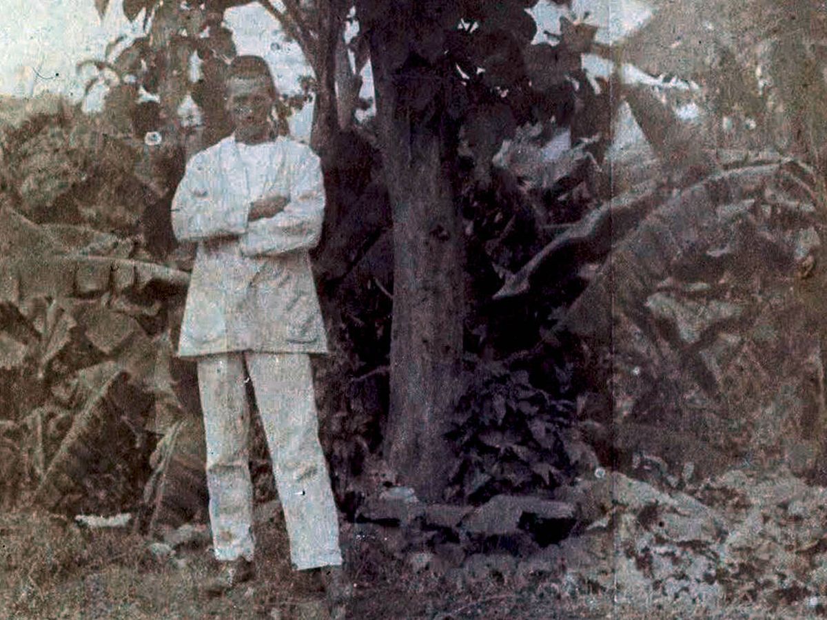 Foto: Arthur Rimbaud en sus años en Hararr (Etiopía). (Wikimedia Commons)