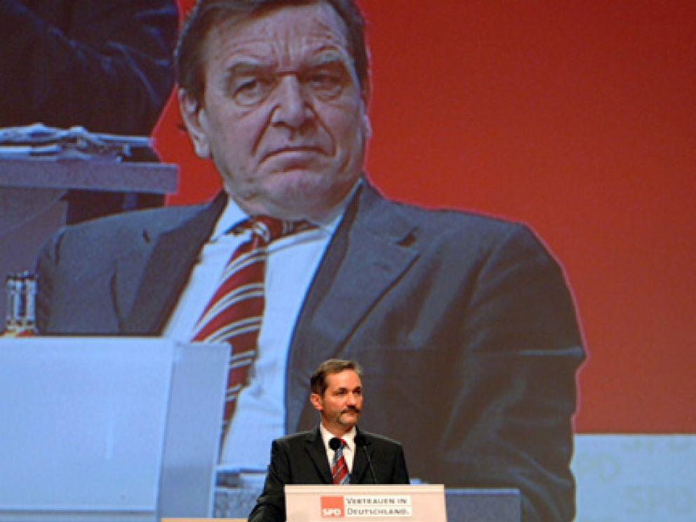 Foto: Platzeck, elegido nuevo presidente del SPD con un 99,4% de los votos