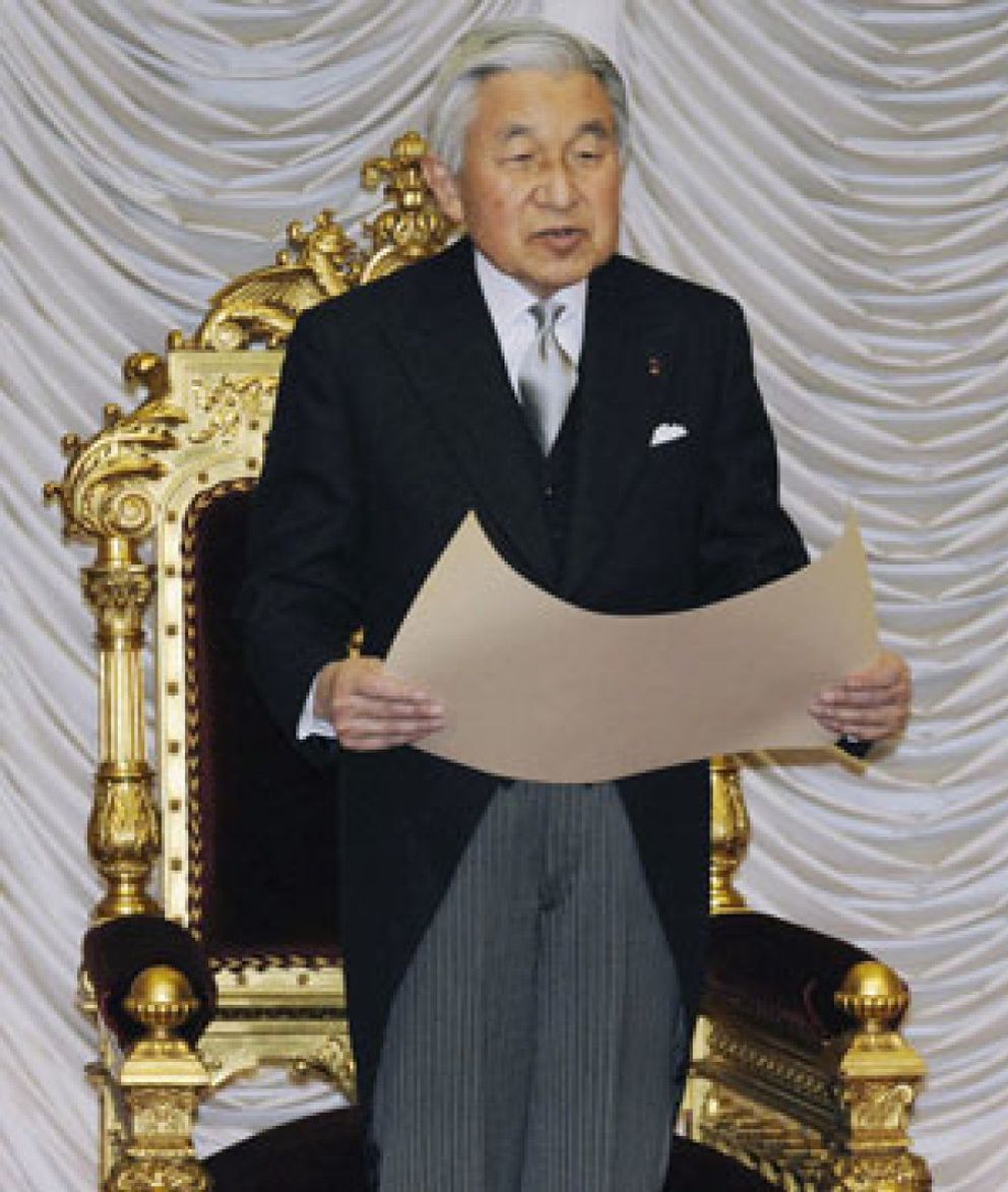 Foto: El emperador japonés, ingresado en el hospital