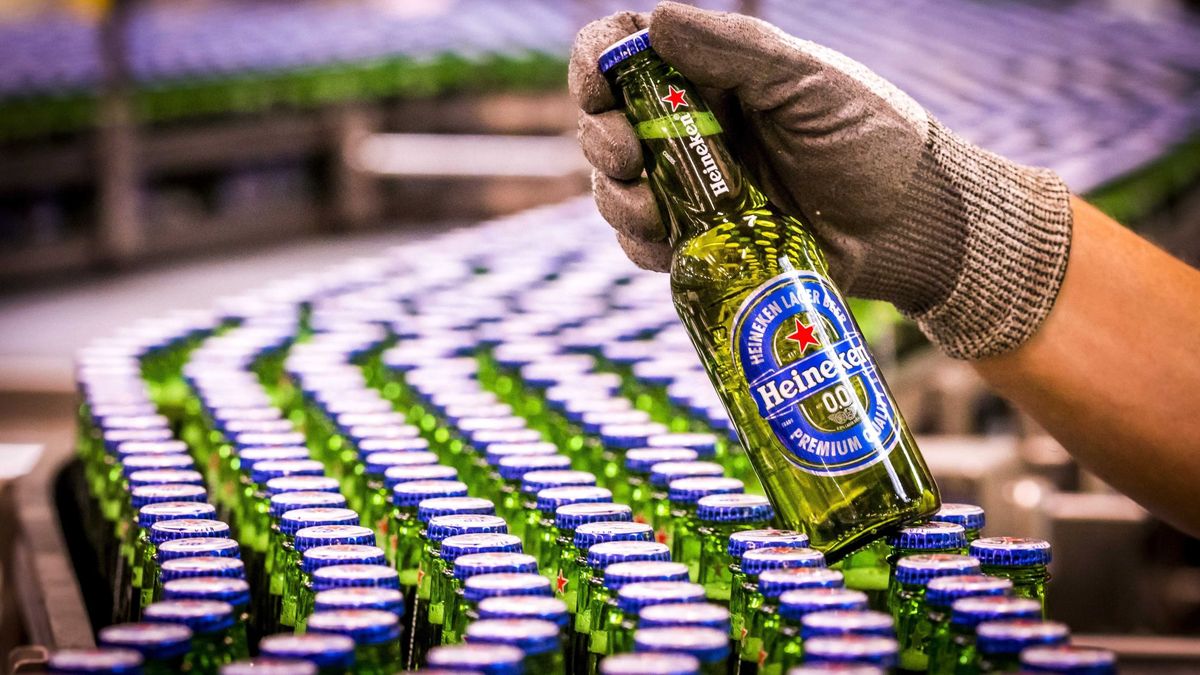 Heineken acuerda un ERE que afectará a 228 trabajadores en España, todo prejubilaciones
