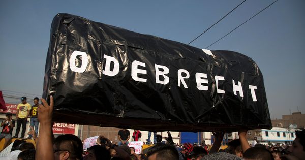 Foto: Manifestación contra la impunidad de Odebrecht y de los políticos sobornados en Lima, Perú, este enero. (Reuters)