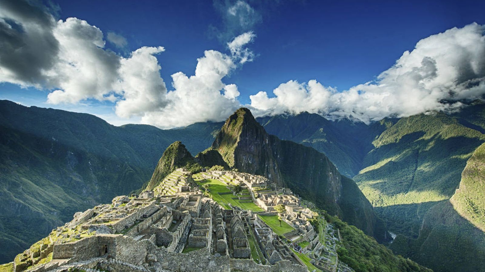 Foto: Una increíble panorámica del Machu Picchu, en Perú (iStock)