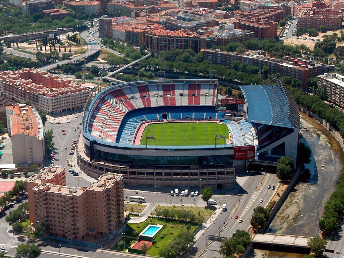 Foto: El estadio Vicente Calderón antes de su demolición. (Diario de Madrid)
