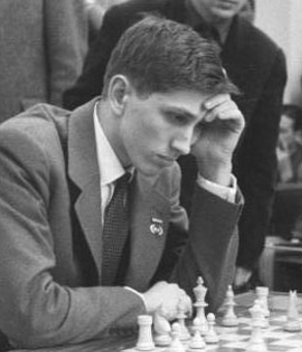 Bobby Fischer manda o Gambito Evans contra Reuben Fine 
