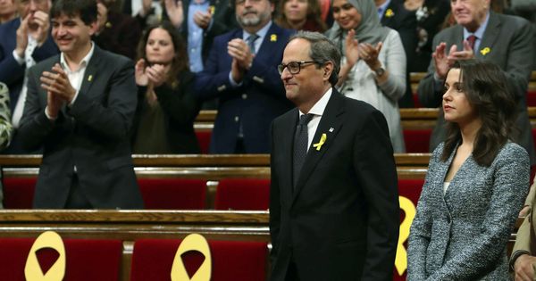 Foto: El presidente de la Generalitat, Quim Torra, junto a la líder de Cs en Cataluña, Inés Arrimadas. (EFE)