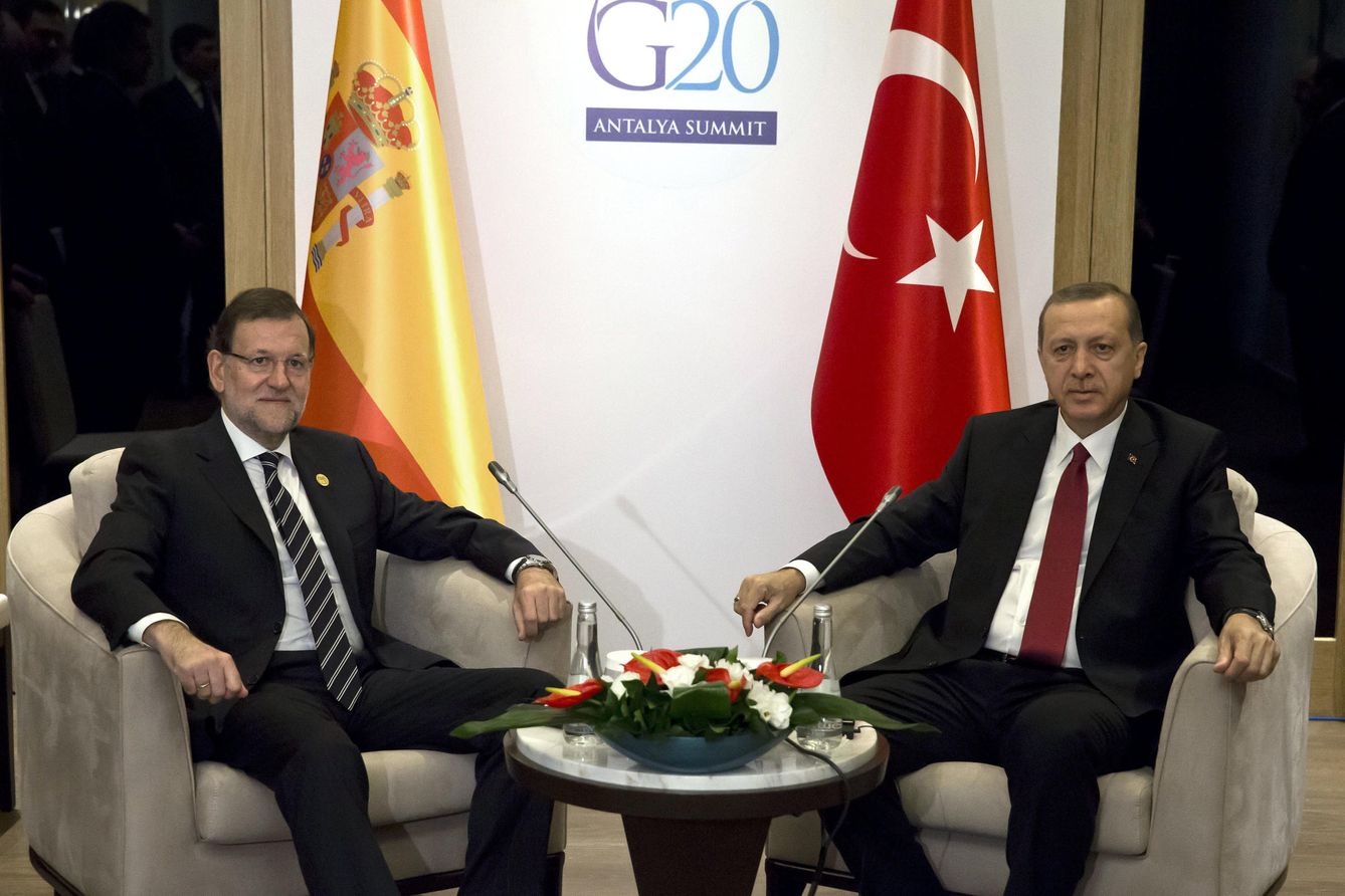 Mariano Rajoy con el presidente turco Recep Tayyip Erdogan, durante una reunión bilateral en la cumbre del G20 en Antalya (EFE)