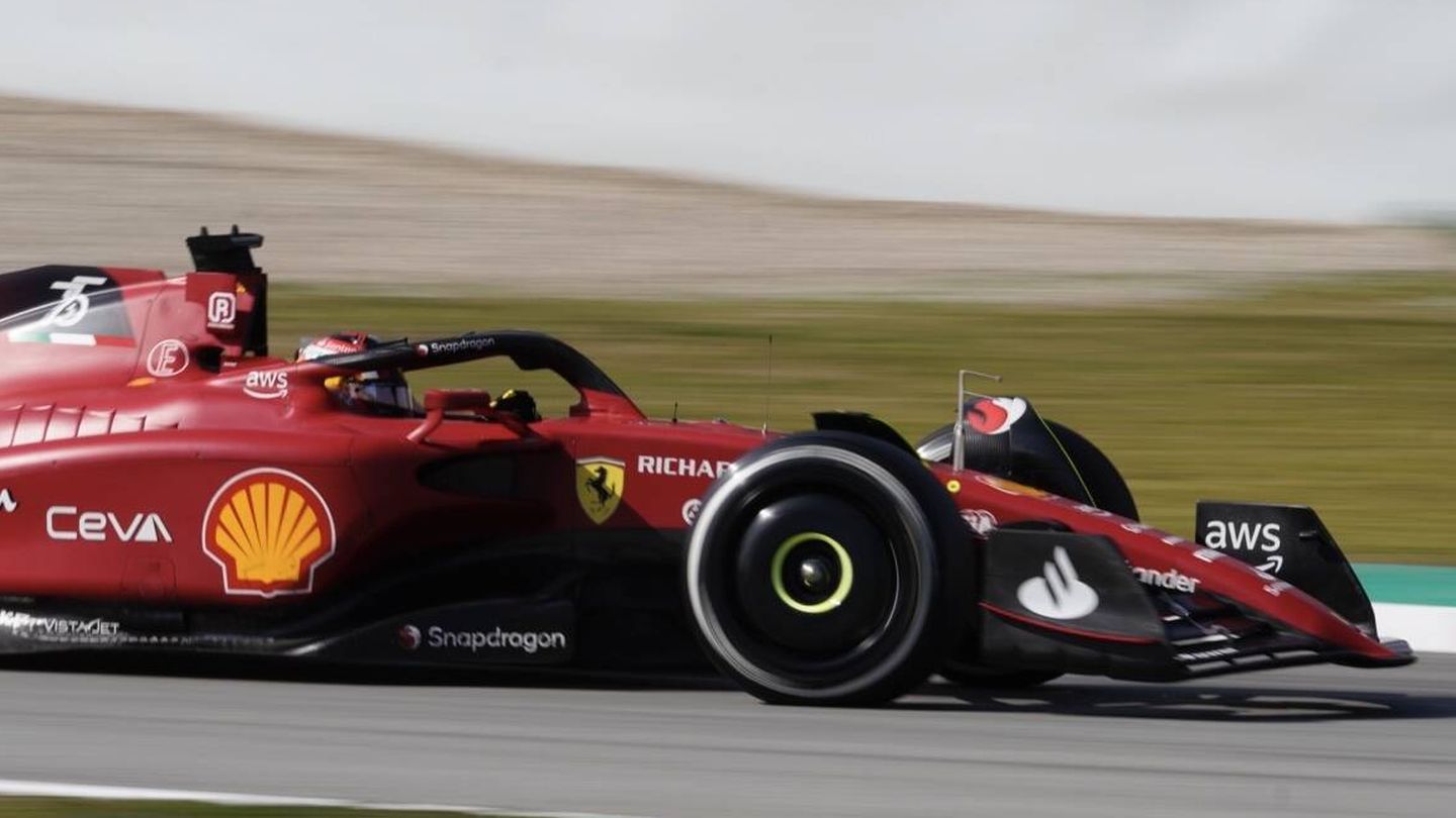 Ferrari llevó a cabo un completo test en el que sumó muchas vueltas. (Javier Rubio)