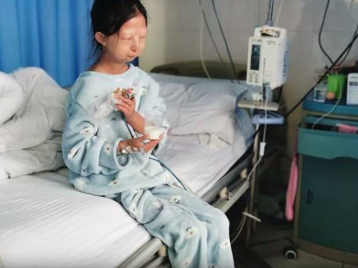 Foto: Wu Huayan, la joven que solo comía arroz para destinar su dinero al tratamiento de su hermano. Foto: YouTube