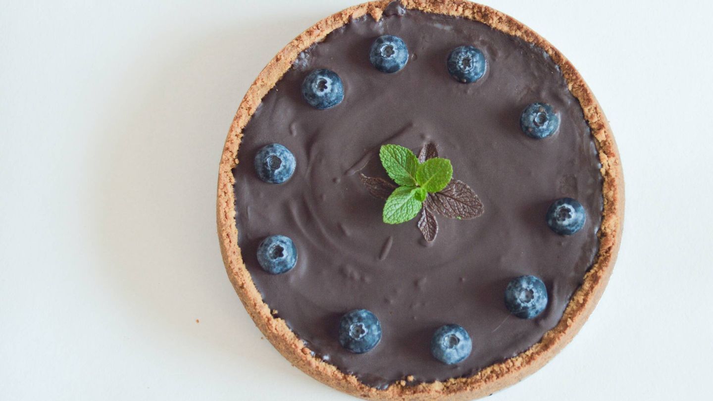 Los 5 pasos para elaborar la tarta de chocolate de Blanca García-Orea. (Pexels/Natalya Choohrova)