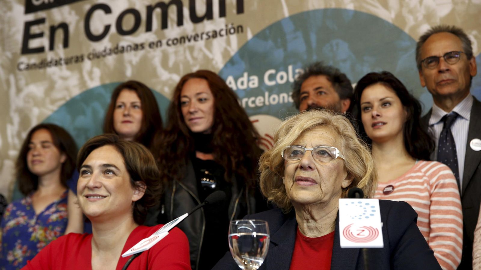 Foto: Las alcaldesas de Barcelona y Madrid, Ada Colau y Manuela Carmena, en una fotografía de archivo. (Efe)