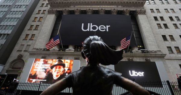 Foto: Bandera de Uber en la Bolsa de Nueva York. (Reuters)