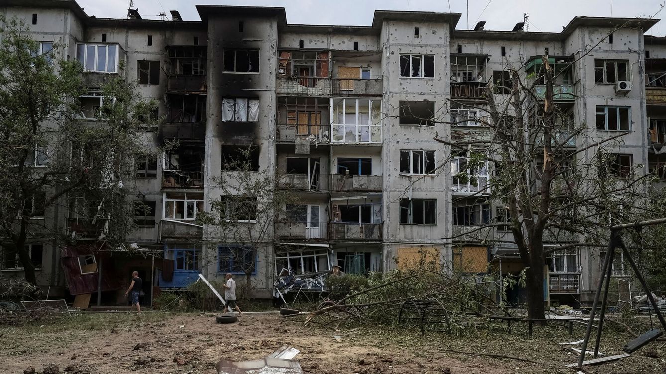 Foto: Edificio de apartamentos destruido en un ataque con misiles en Bakhmut, Ucrania. (Reuters/Gleb Garanich)