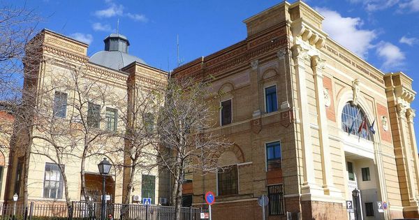 Foto: Escuela Superior de Ingeniería Industrial de Madrid. (Wikipedia)