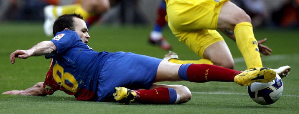 Foto: Iniesta sufre una lesión leve y está convencido de jugar la final de Roma