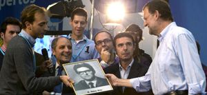 Rajoy lidera la lucha contra las prebendas de los políticos en busca de nuevos votos