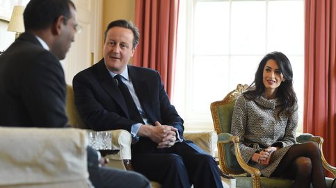 Amal Clooney, cita en Downing Street con David Cameron por trabajo