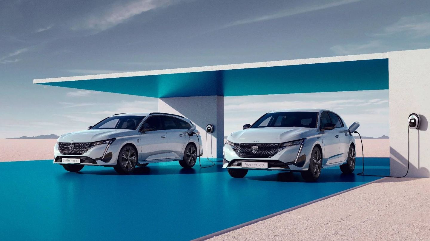 Para la versiones eléctricas, Peugeot ha desarrollado unas llantas específicas de 18 pulgadas.