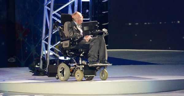 Foto:  El científico Stephen Hawking en la ceremonia de inauguración de los Juegos Paralímpicos de Londres 2012. (EFE)
