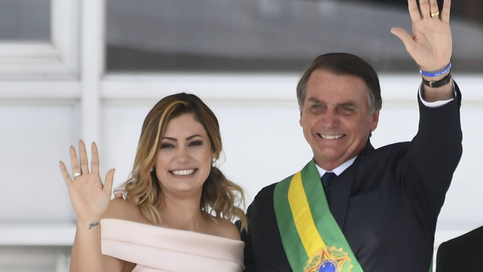 Foto: Michelle Bolsonaro junto a su marido en la toma de posesión.(CORDON)