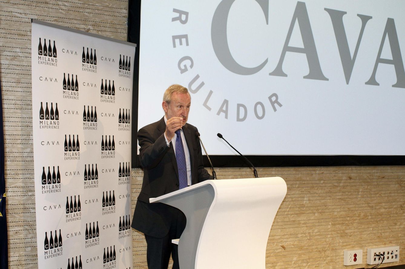 Pedro Bonet, presidente del Consejo Regulador del Cava, en una feria en Milán. (EFE)