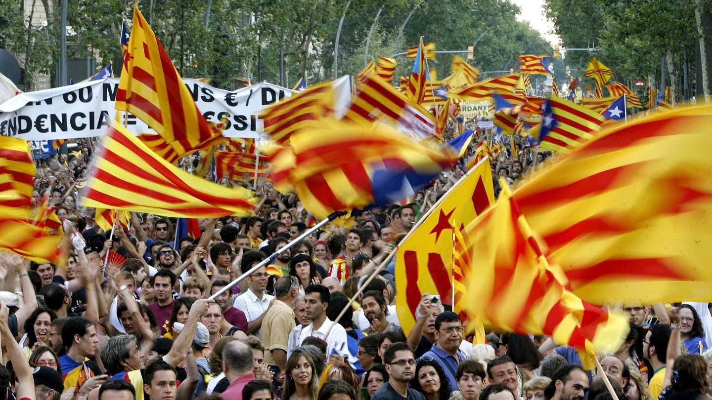 Manifestación contra la sentencia del TC sobre el Estatuto de Cataluña. (Efe)