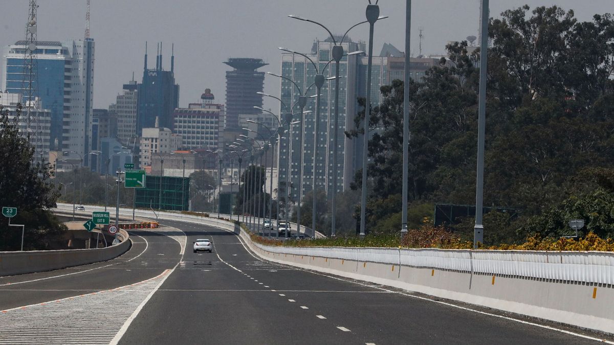 La influencia de China en África, explicada en los 27 kilómetros de una autovía desértica