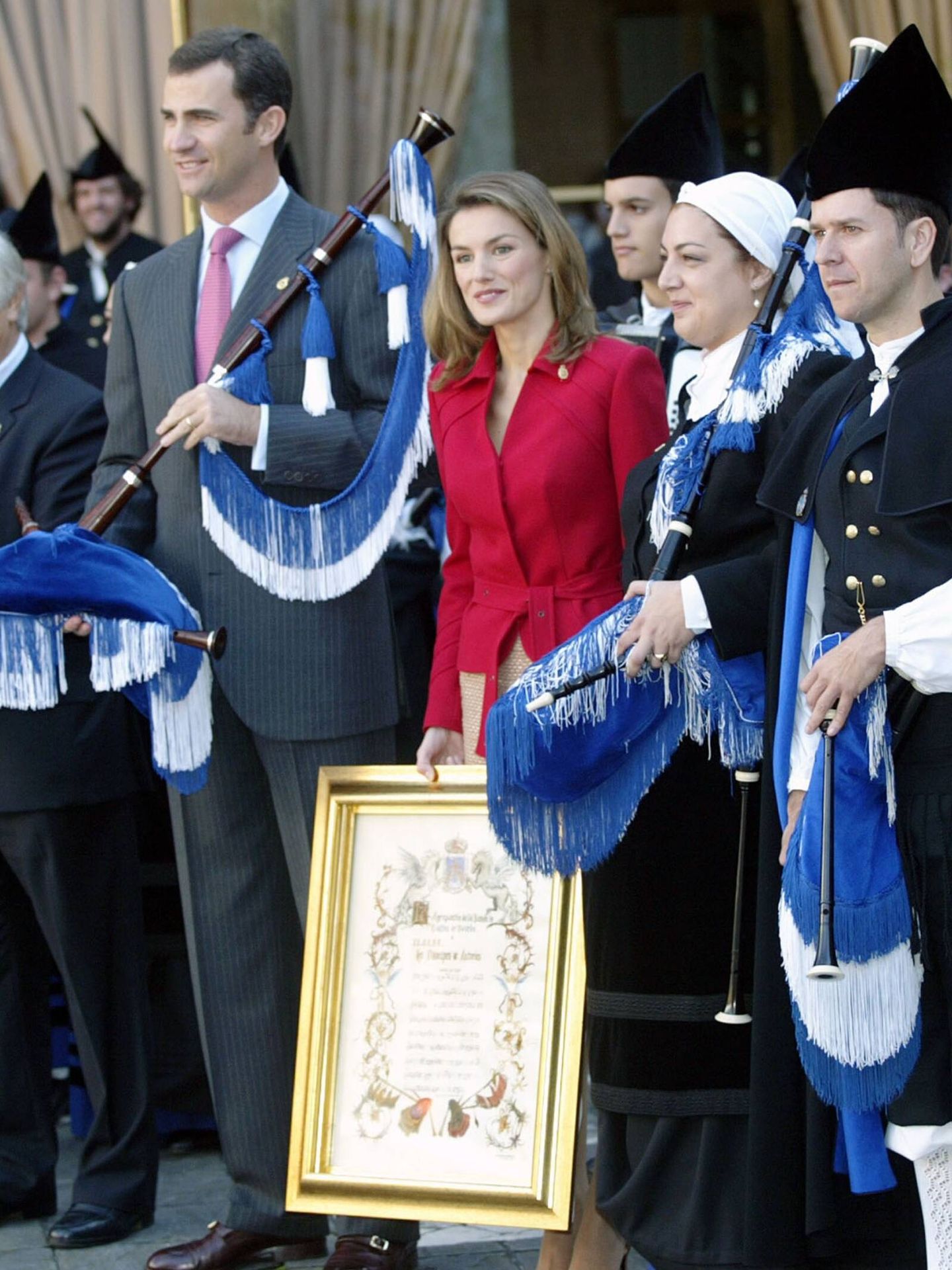 El rey Felipe VI y la reina Letizia, en sus primeros Premios Príncipe de Asturias oficiales. (Getty)