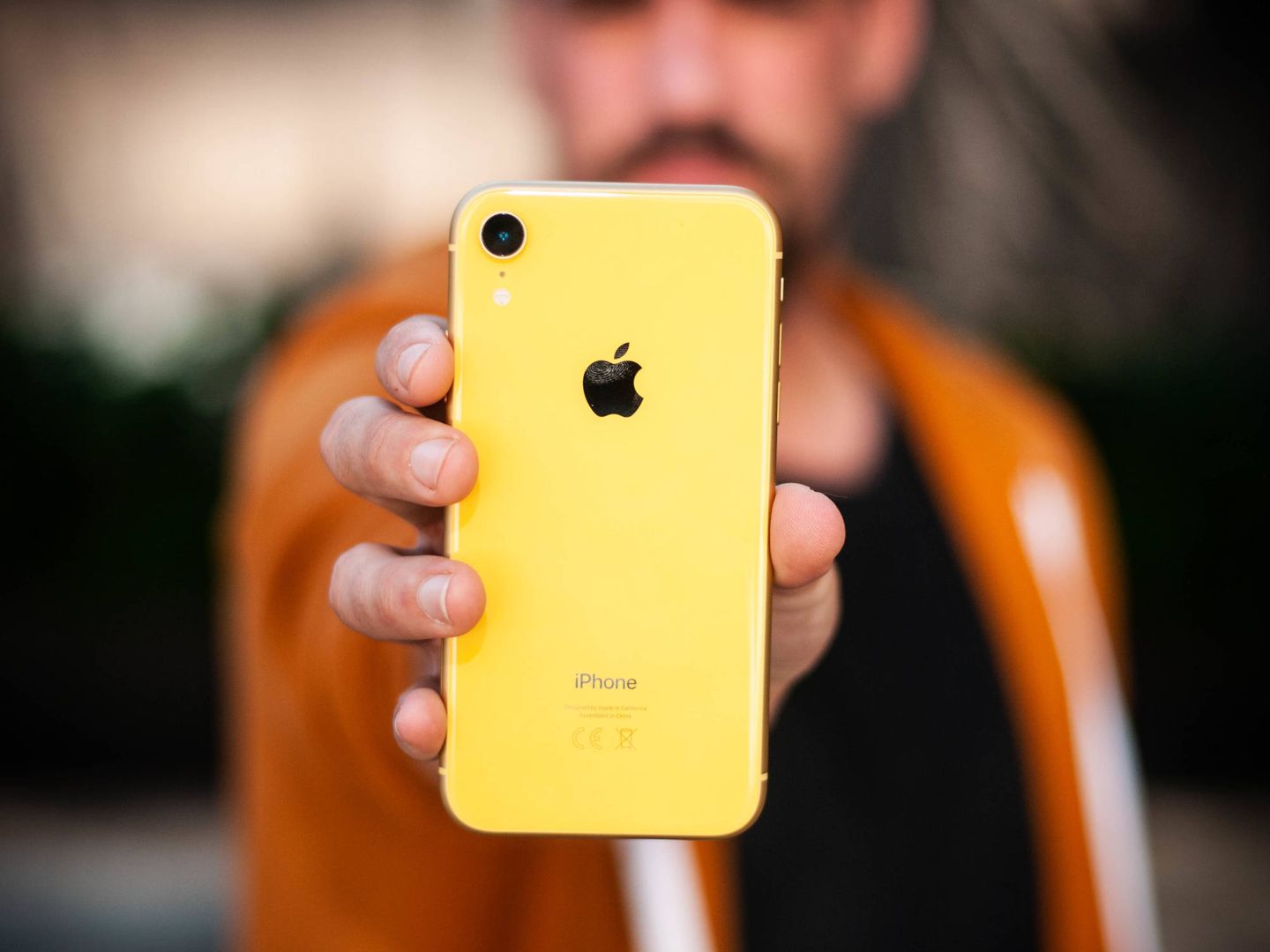 Apple lanza su funda transparente para el iPhone XR