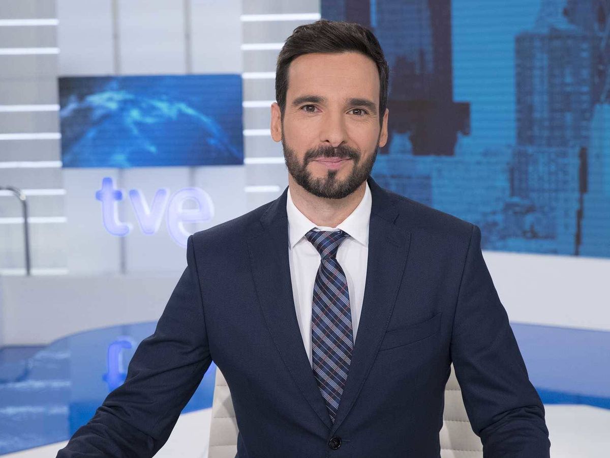 Foto: Lluís Guilera, en 'Telediario fin de semana'. (TVE)