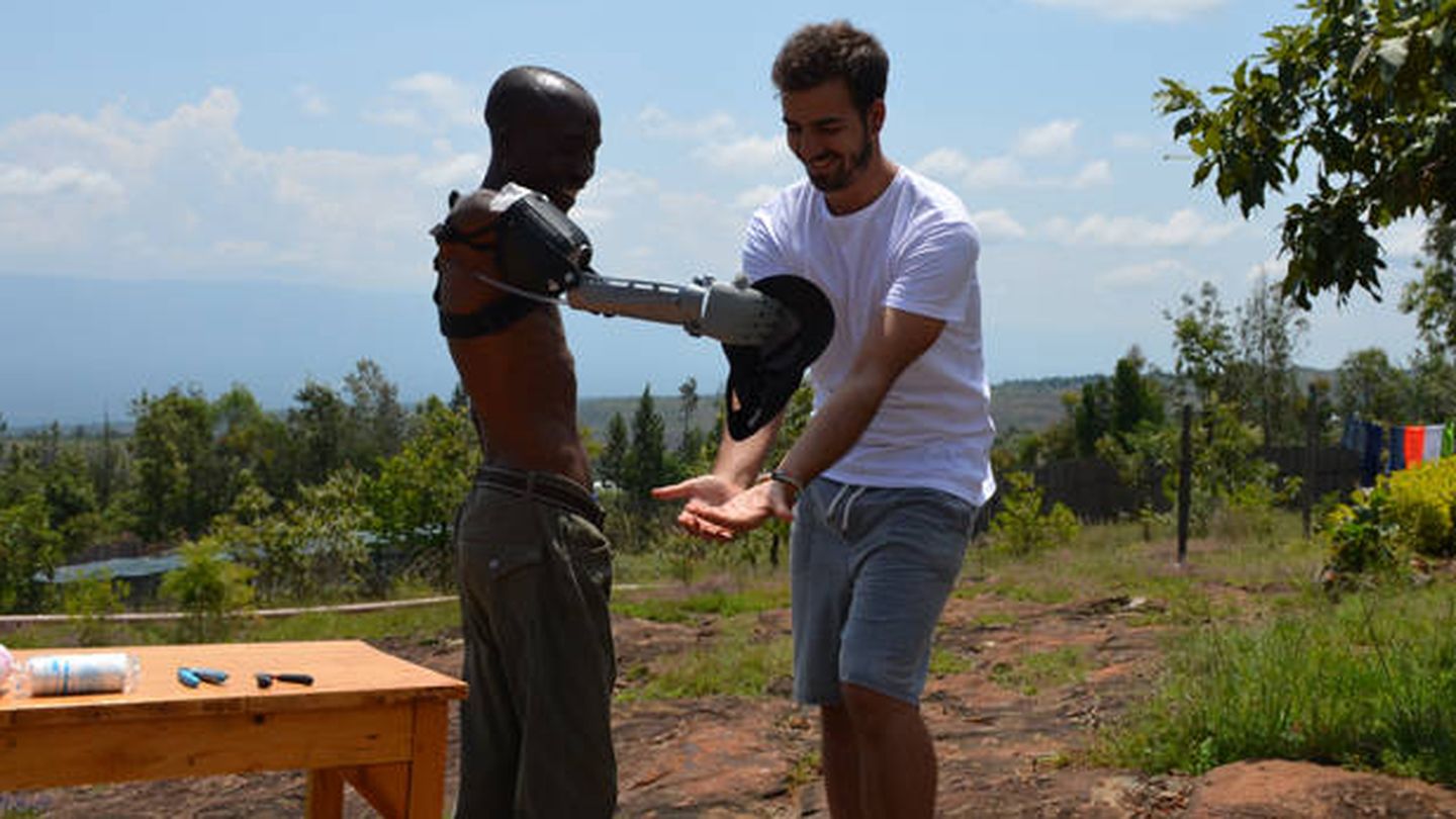 Guillermo, durante su estancia en Kenia. ('Ayúdame 3D')