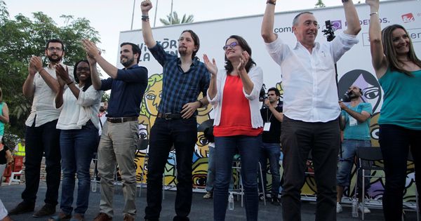 Foto: Pablo Iglesias junto a Alberto Garzón, Mónica Oltra, de Compromís, y el diputado de la misma formación Joan Baldoví, en un mitin de las elecciones generales. (Reuters)