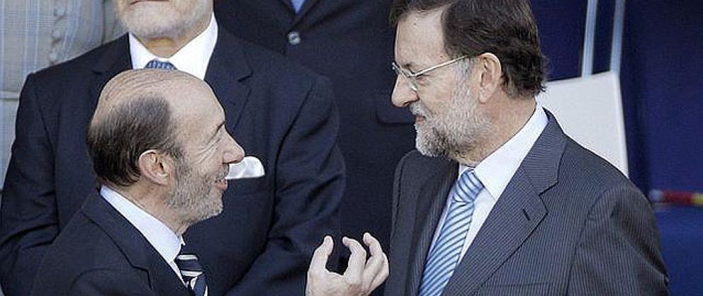 Foto: Uno de cada cuatro españoles considera a los políticos "un problema", según el CIS