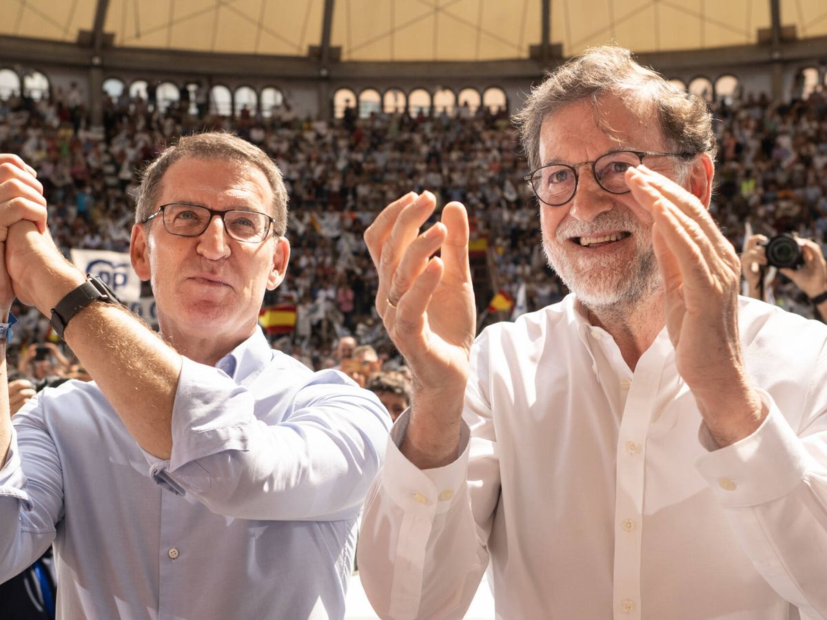 Foto: Mariano Rajoy y Núñez Feijóo, durante la campaña electoral. (EFE/Brais Lorenzo)