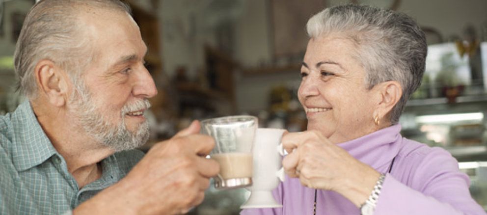Foto: La mejor forma de combatir el alzhéimer: los 'cafés de la memoria'