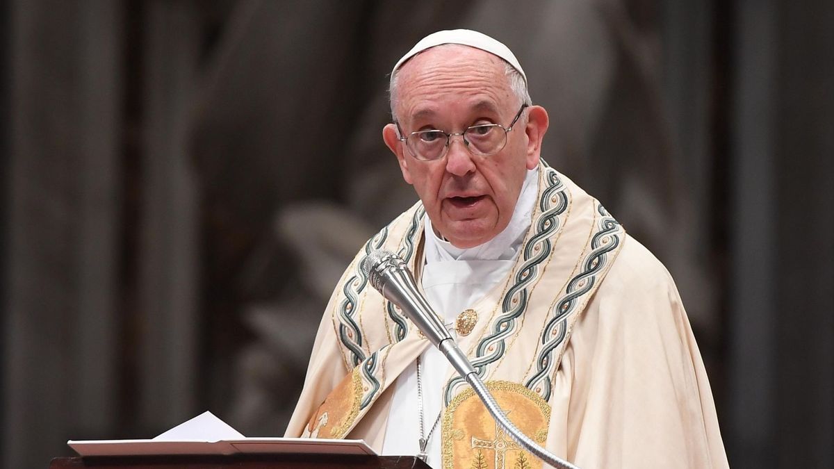 El Vaticano no quiere líos: así eliminaron la frase del Papa sobre la psiquiatría y los gais