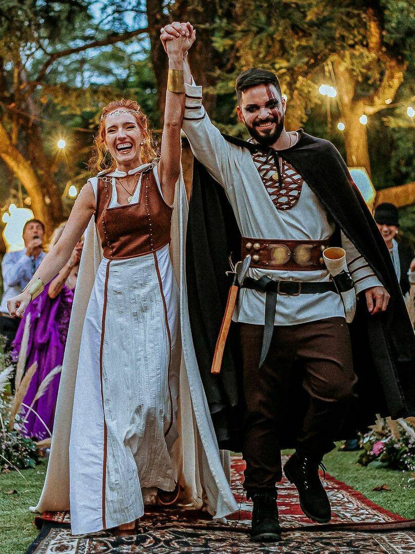 Celebra una boda vikinga: origen, ritos y vestidos de novia. (Instagram/ @magicmysterywed)