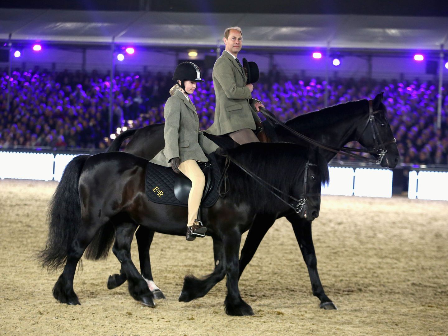 Lady Louise, a caballo para las celebraciones del 90 cumpleaños de la reina Isabel. (Reuters)