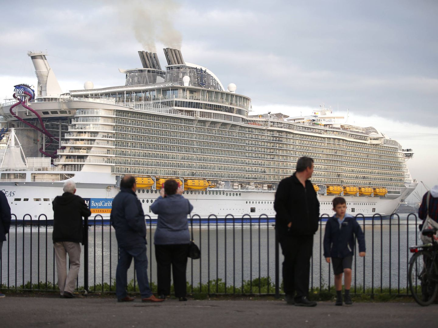 La inauguración del Harmony of the Seas en Southampton. (Reuters/Peter Nicholls)