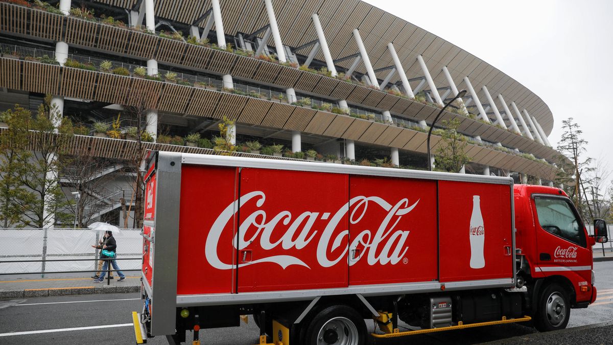 La mayor embotelladora de Coca-Cola sortea la presión inflacionista y eleva ventas un 23%