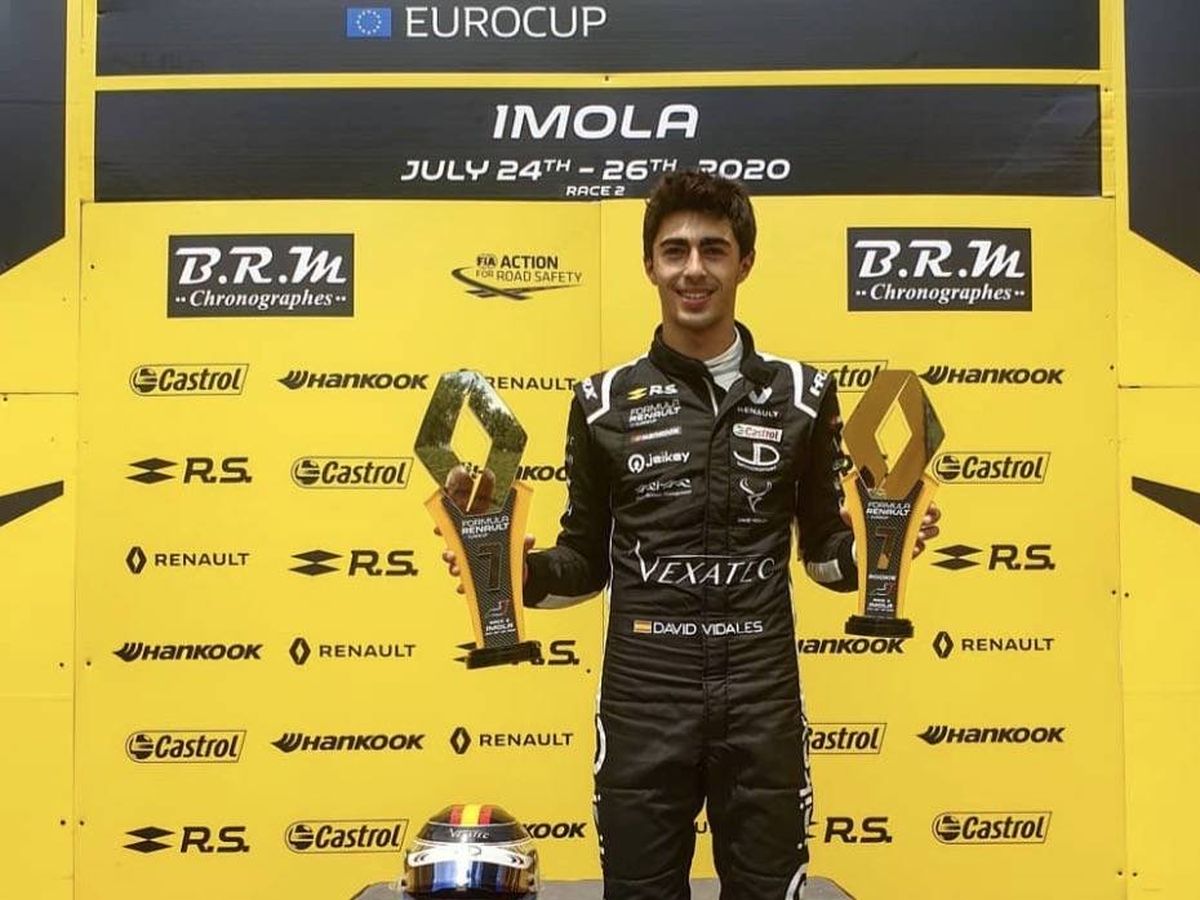 Foto: David Vidales, doble victoria en su debut con los monoplazas de la Fórmula Renault