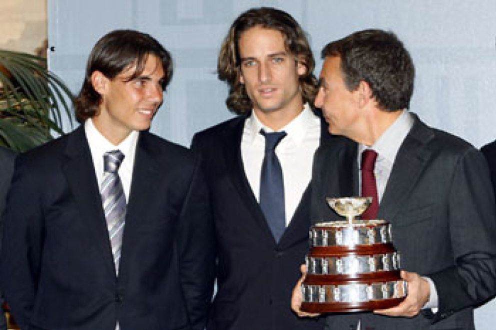 Foto: Zapatero recibe a los vencedores de la Copa Davis en Moncloa