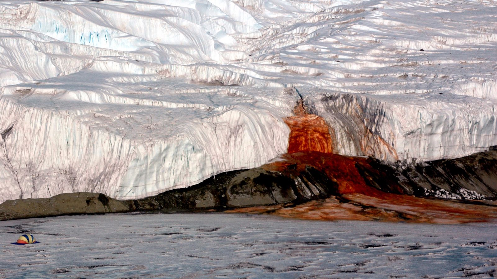 Foto: Cataratas de sangre, la Antártida.
