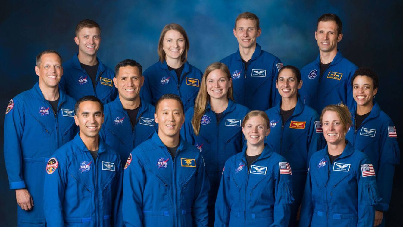 Foto: La nueva clase de astronautas de la NASA. Algunos de ellos vivirán durante semanas en la Luna. (NASA)